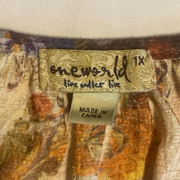 ONE WORLD Top - Picture 2 of 5